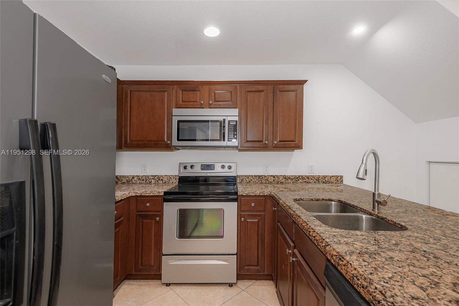 Delray Beach Condo: 1000 Palm Trail 6