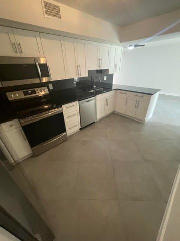 Boca Raton Condo: 3355 Jaywood Terrace J113