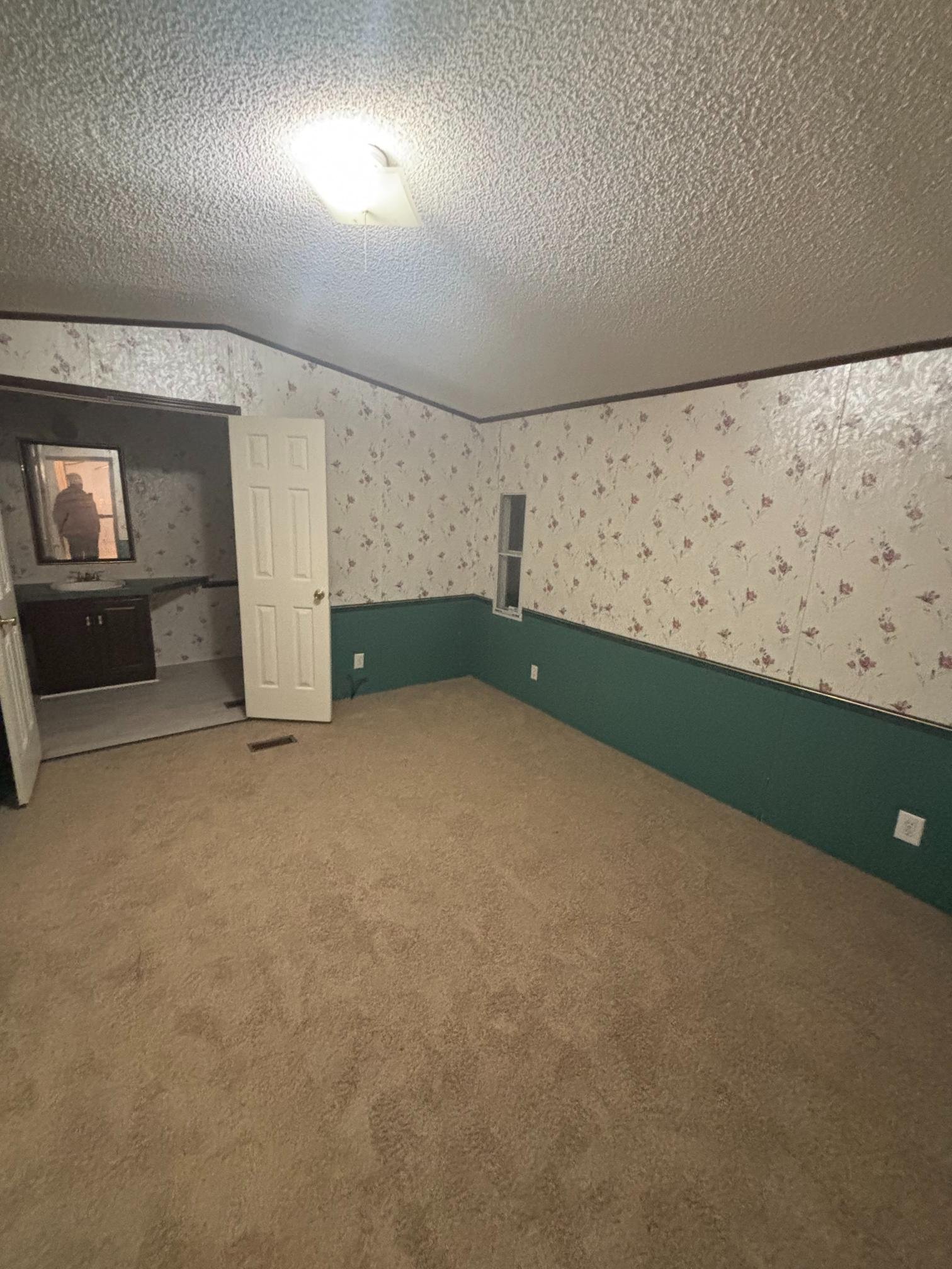 New Bern Other: 706 Greywood Lane