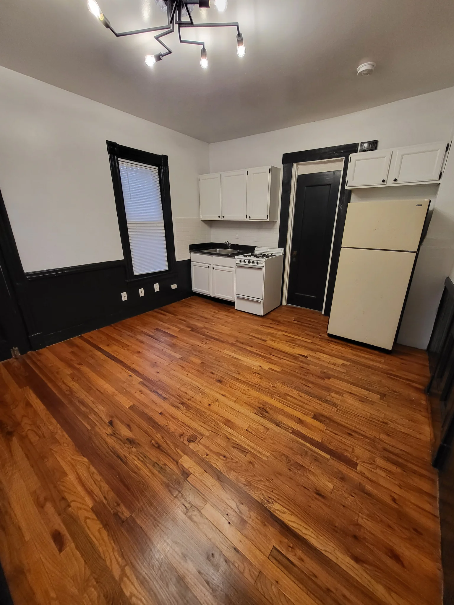 Rochester Apartment: 14 OXFORD ST, APT 2, ROCHESTER, NY 14607