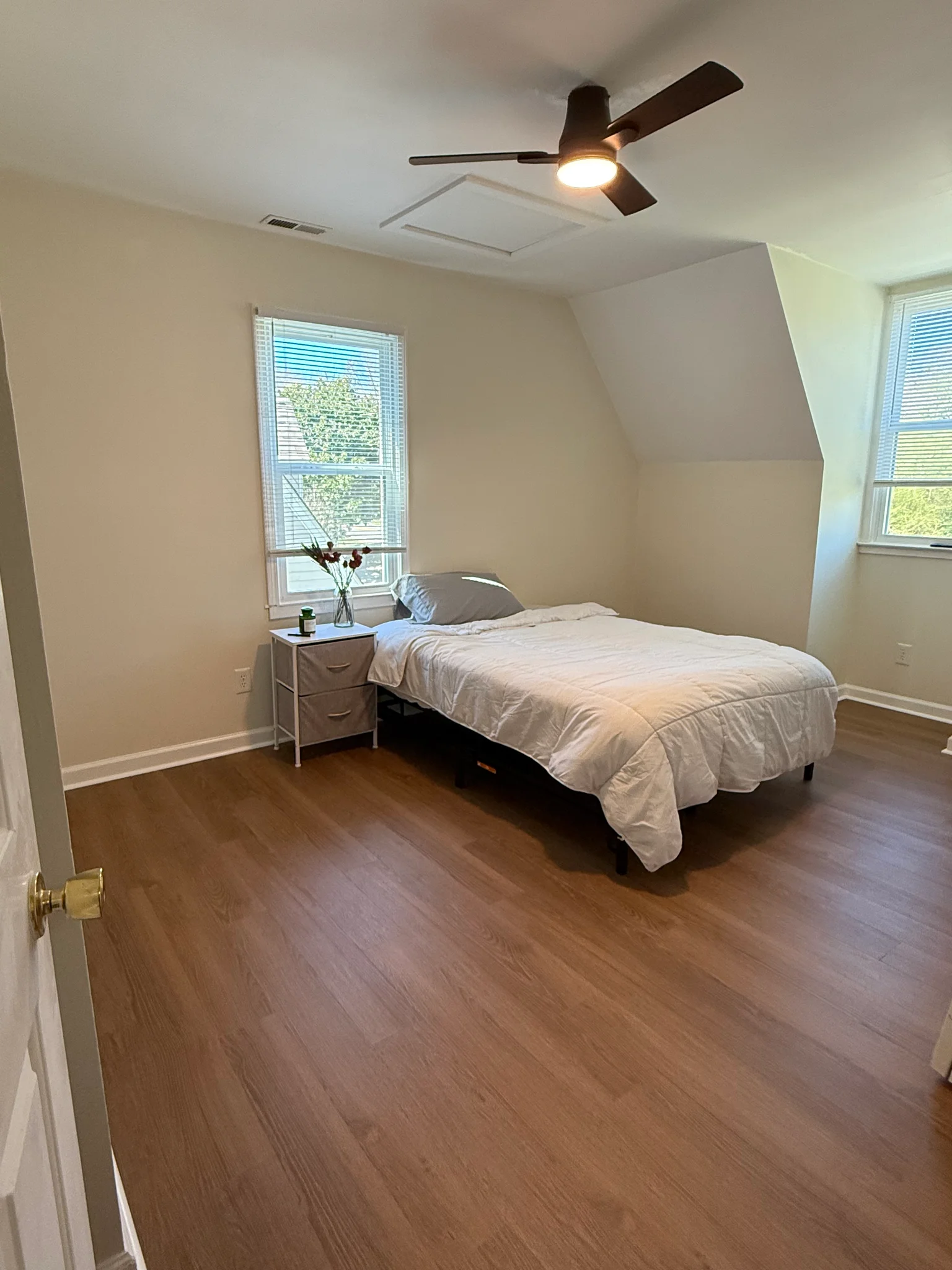 Central House: 911 Madden Bridge Rd