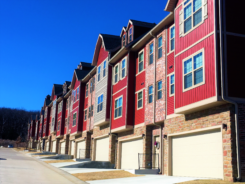 Fayetteville Townhome: 2840 W Lakewood Dr