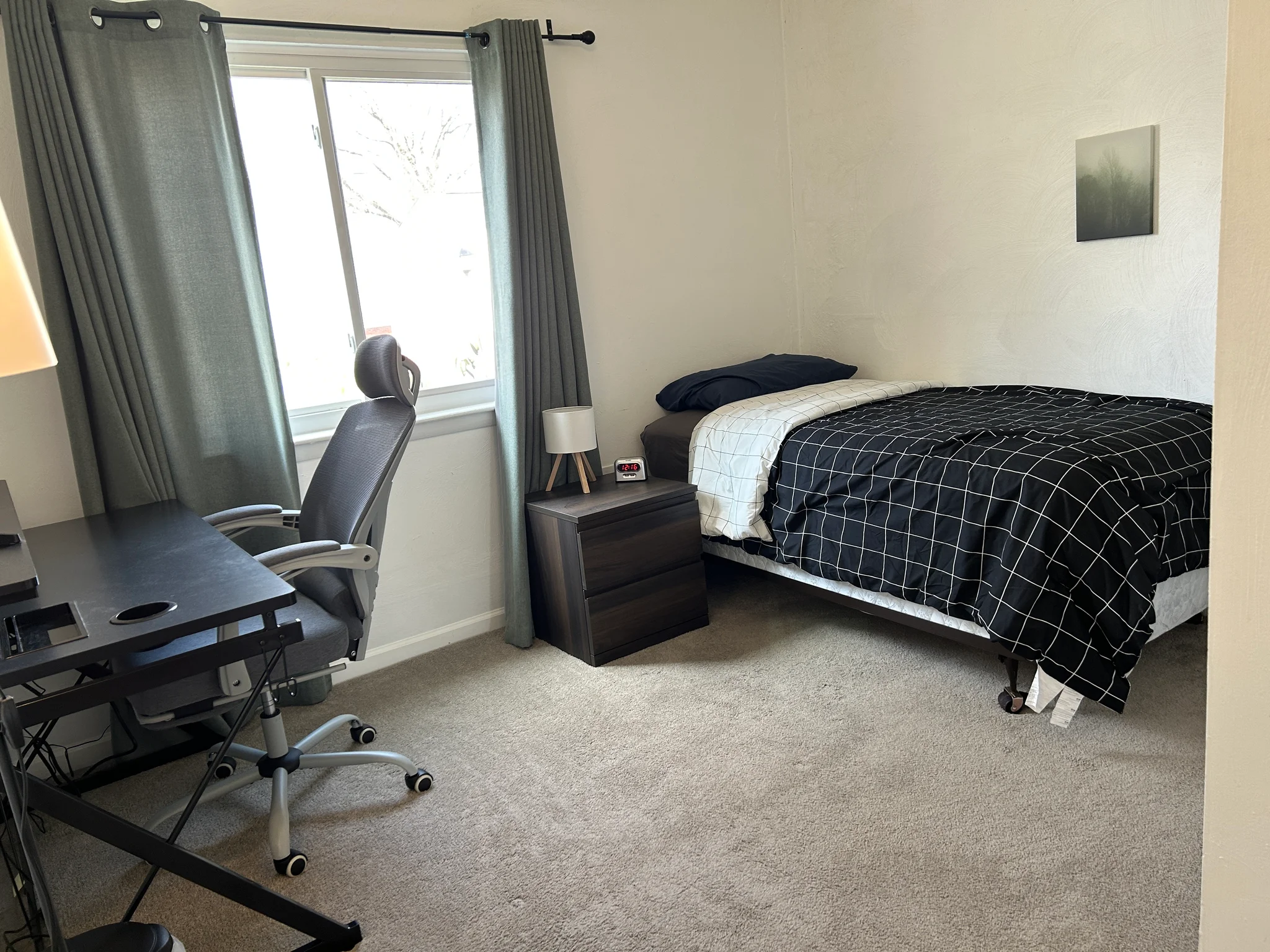 Norfolk Townhome: 911 Sherman Ln