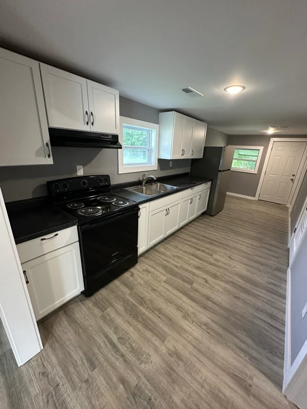 Fayette Multiplex: 504 Hackberry