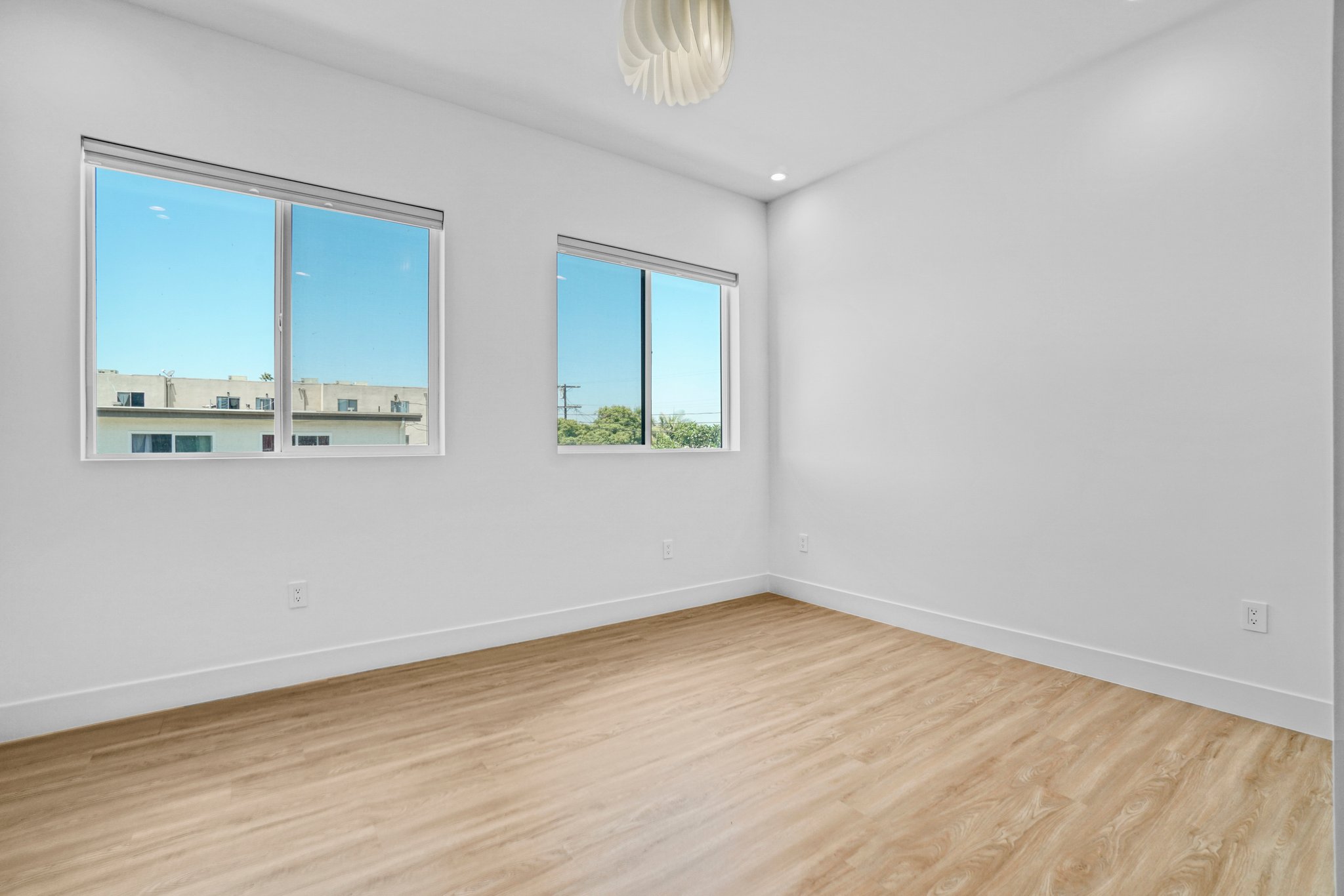Culver City Single Room: 4800-4802 S. Slauson