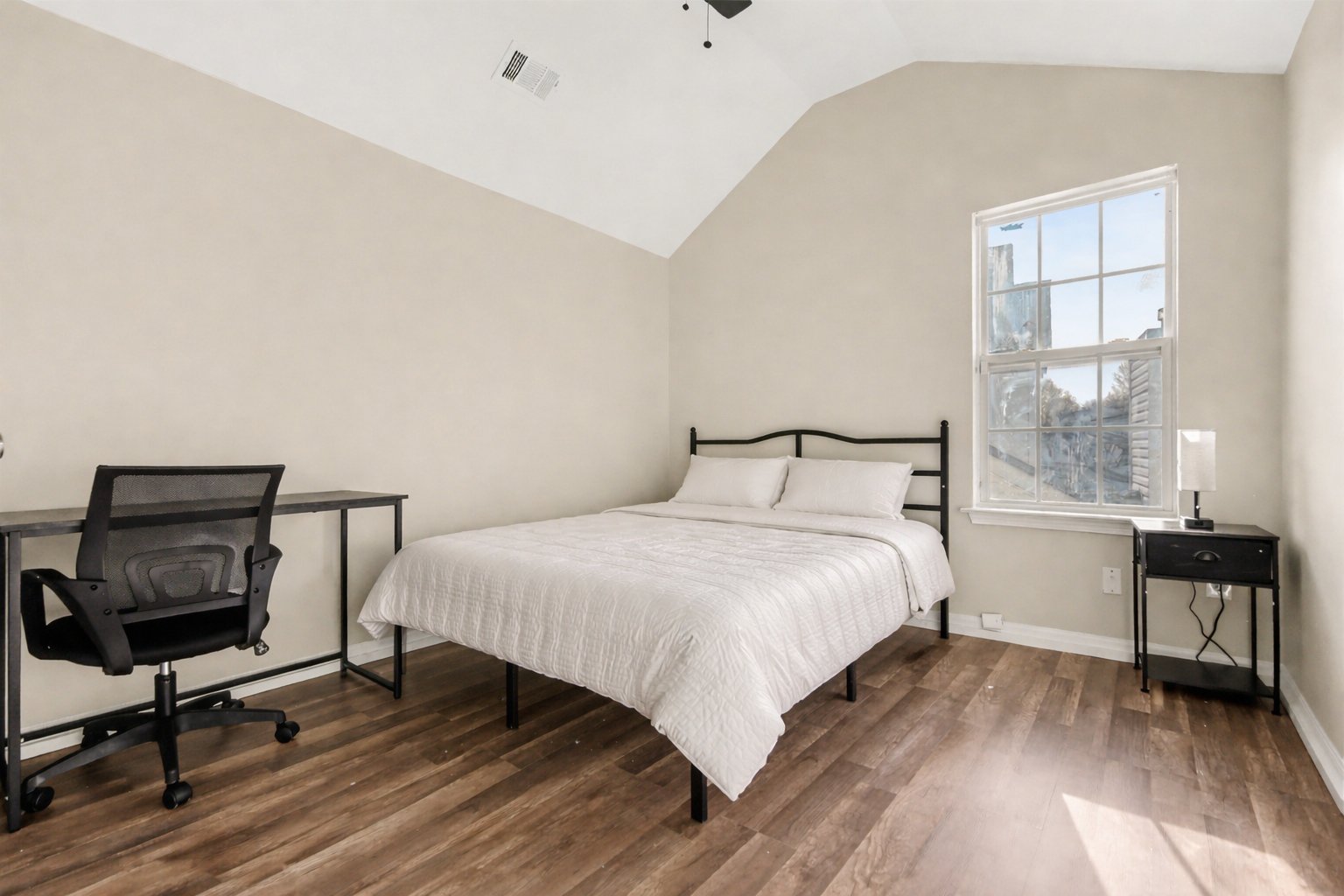 Charlotte House: 3014 Robin Terry Court