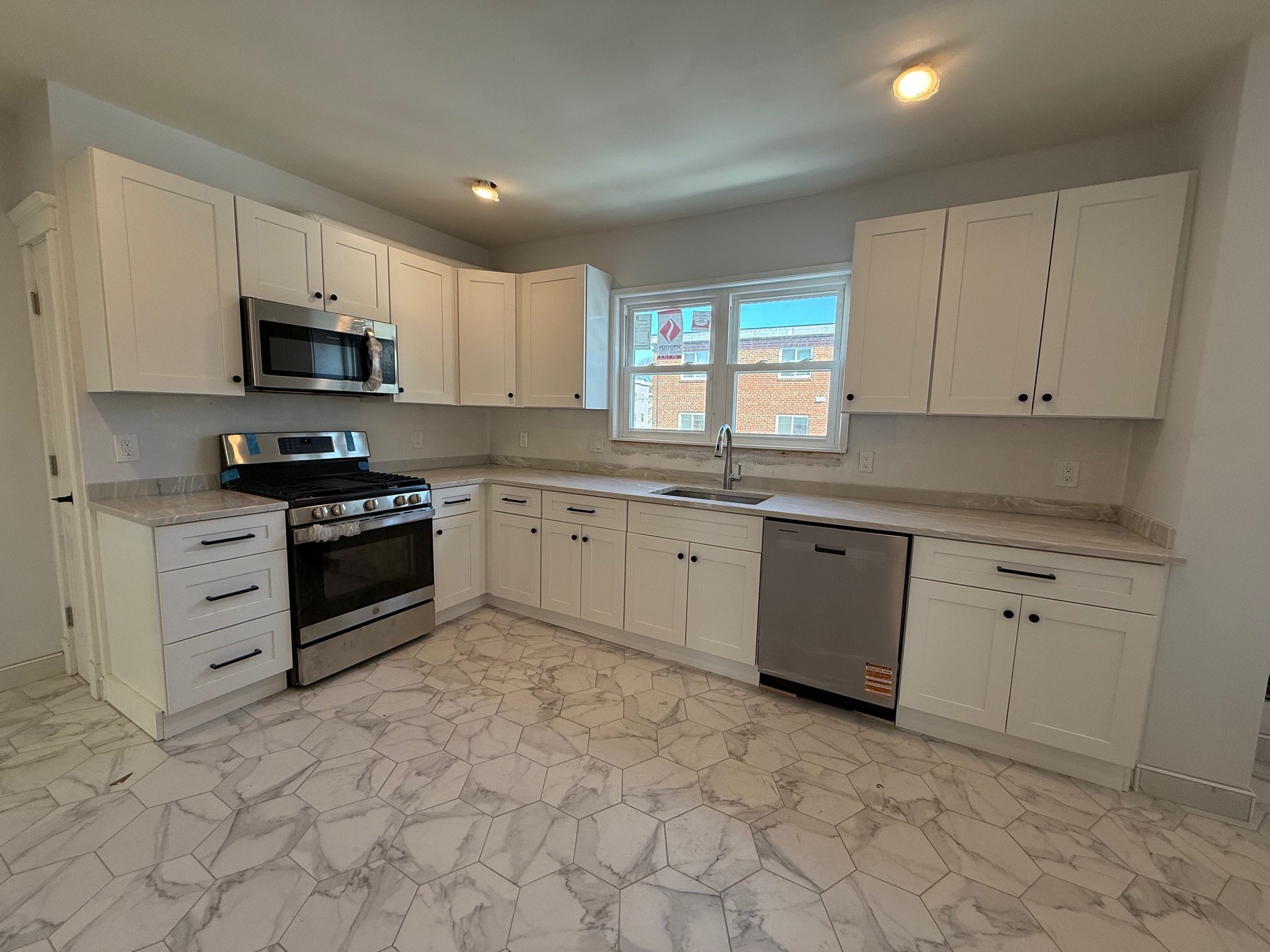 Roslindale Condo: 272-274 Belgrade Ave