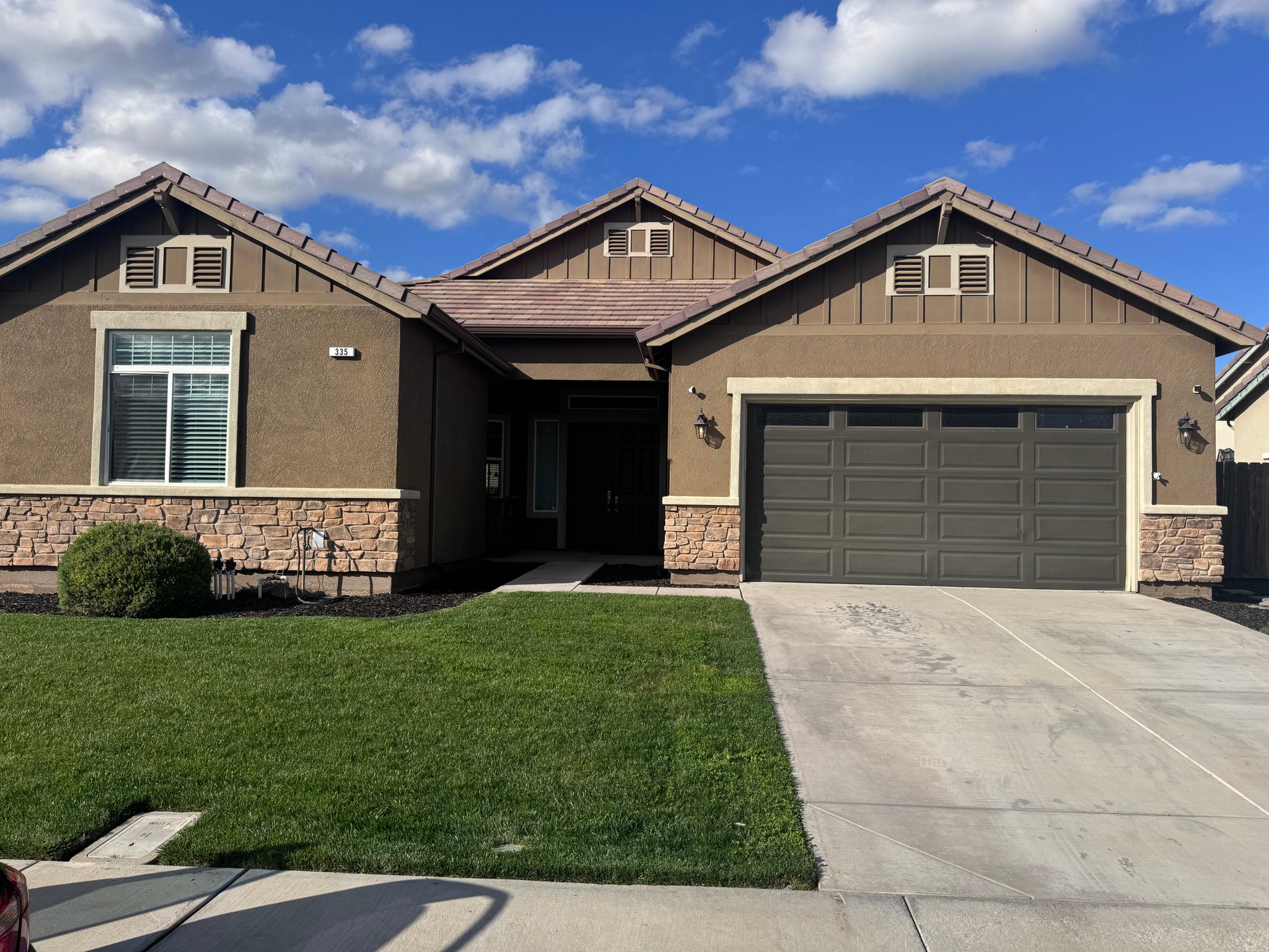 Newman House: 335 Parliament Way