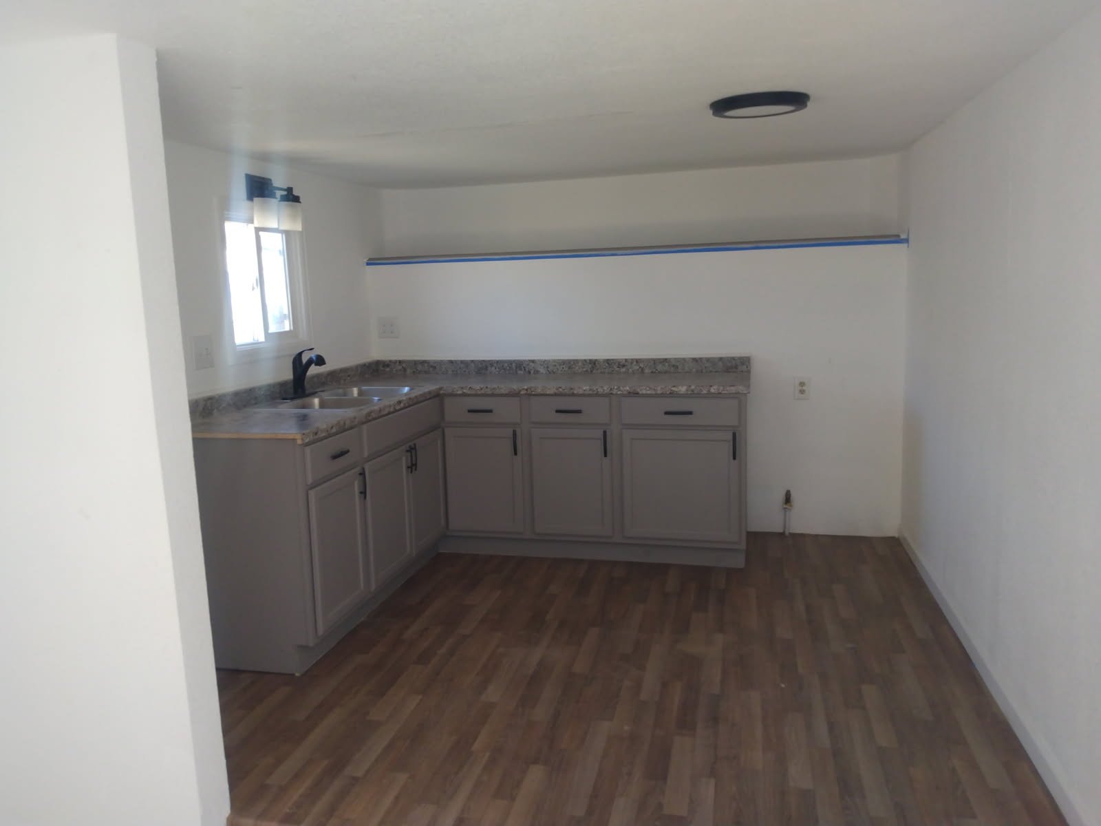 aurora Apartment: 15770 e Colfax ave