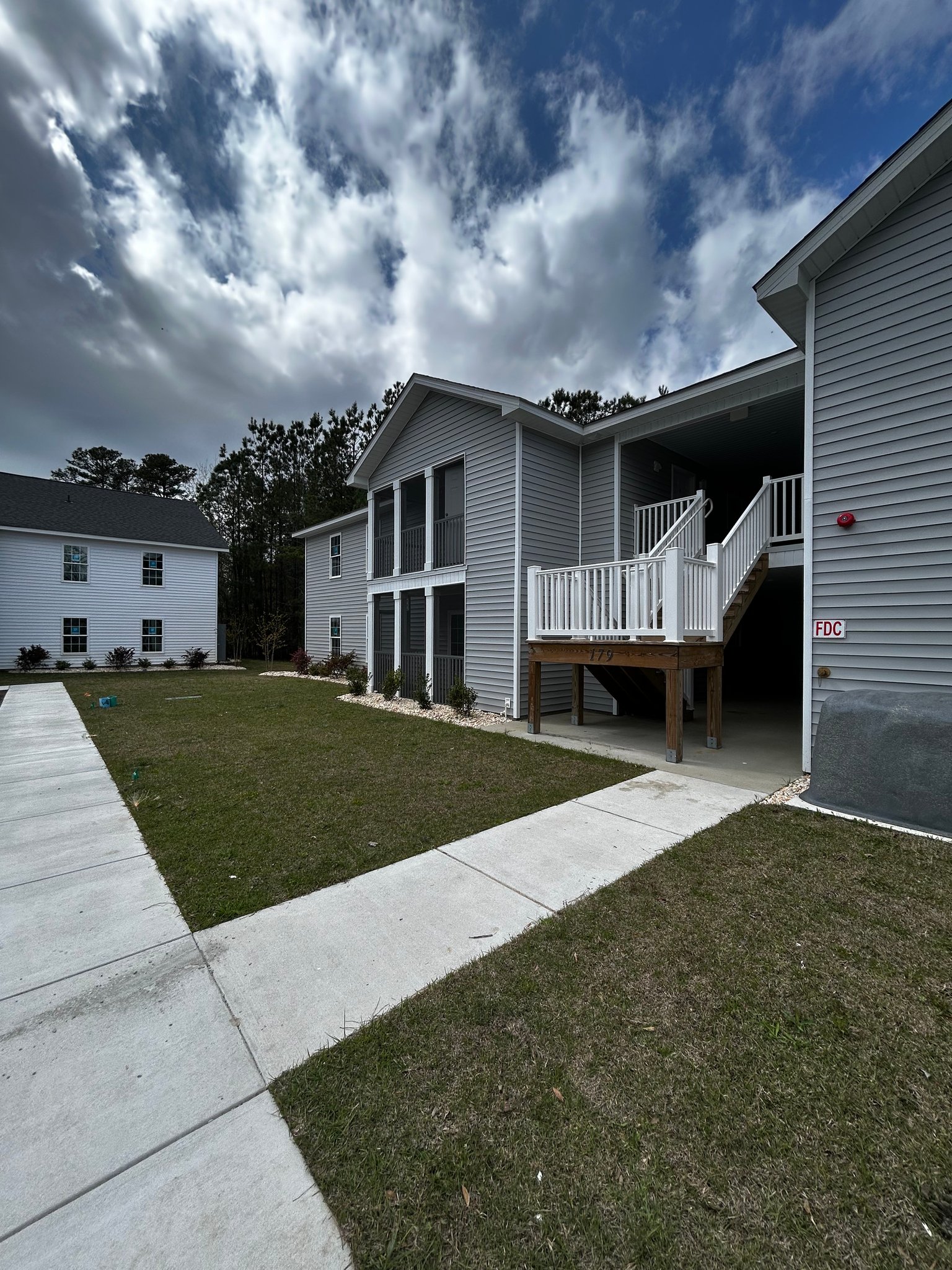Longs Condo: 171 Charter Dr