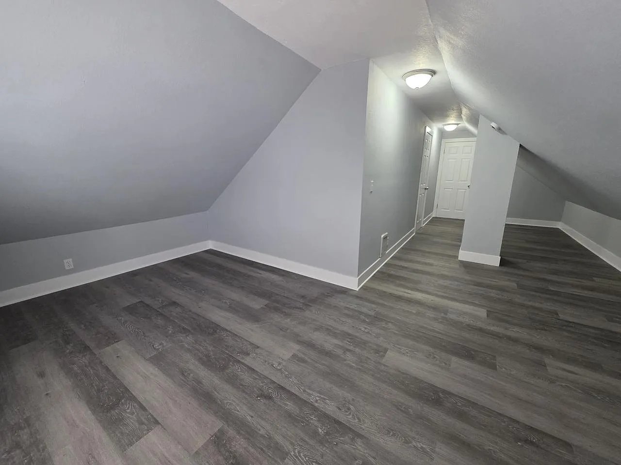 milwaukee House: 1271 n 43rd st