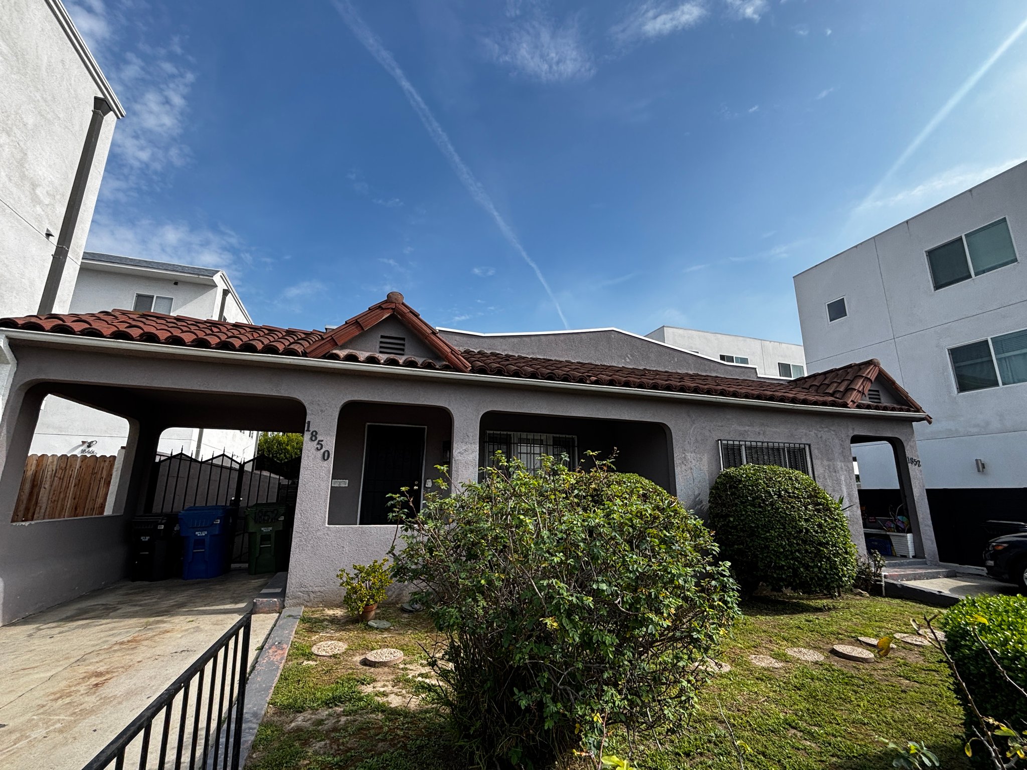 Los Angeles Condo: 1850 S Curson