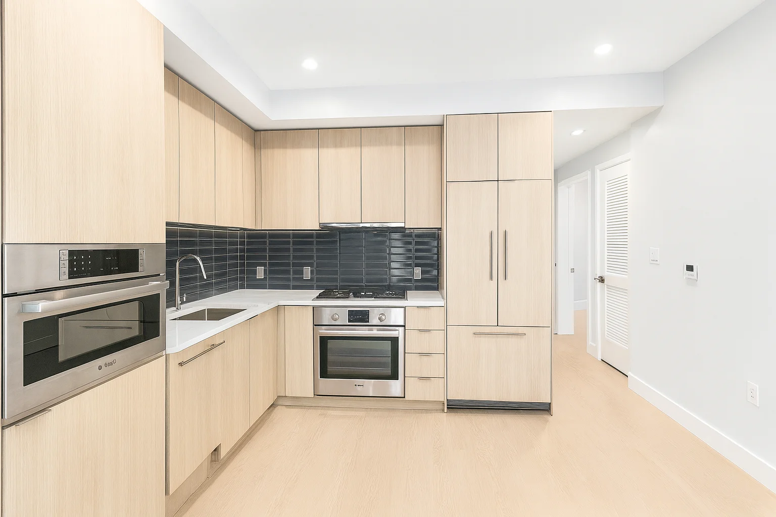 Washington Apartment: 1224 M St NW