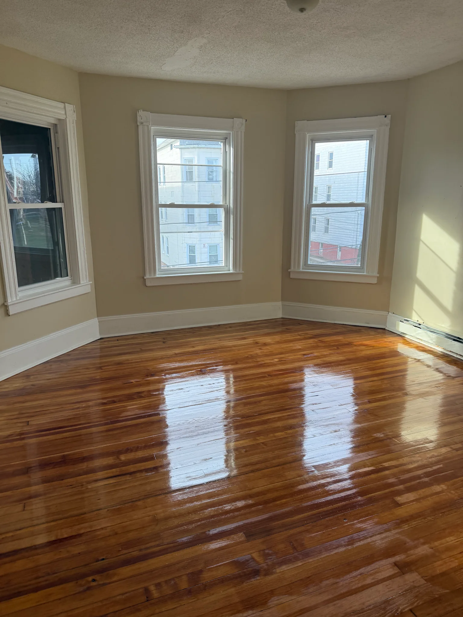 New Britain Apartment: 23 Horace St