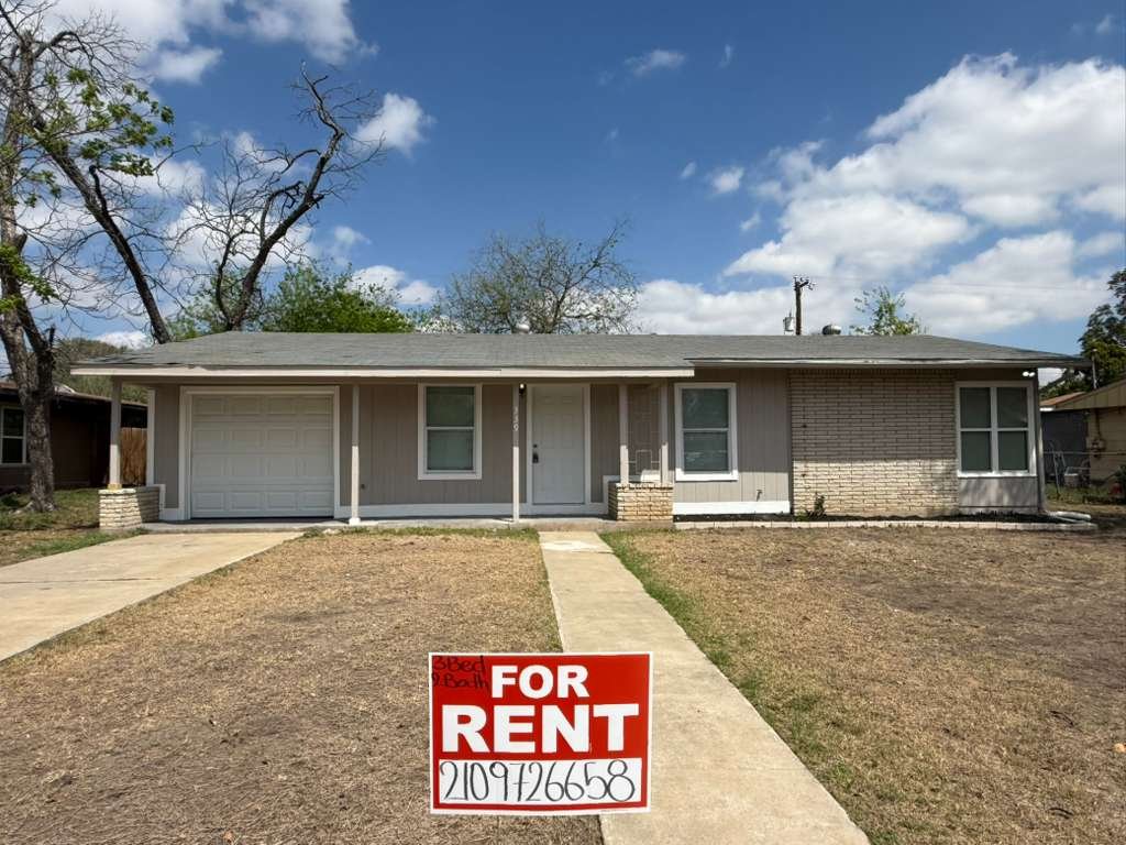 San Antonio House: 339 Brettonwood