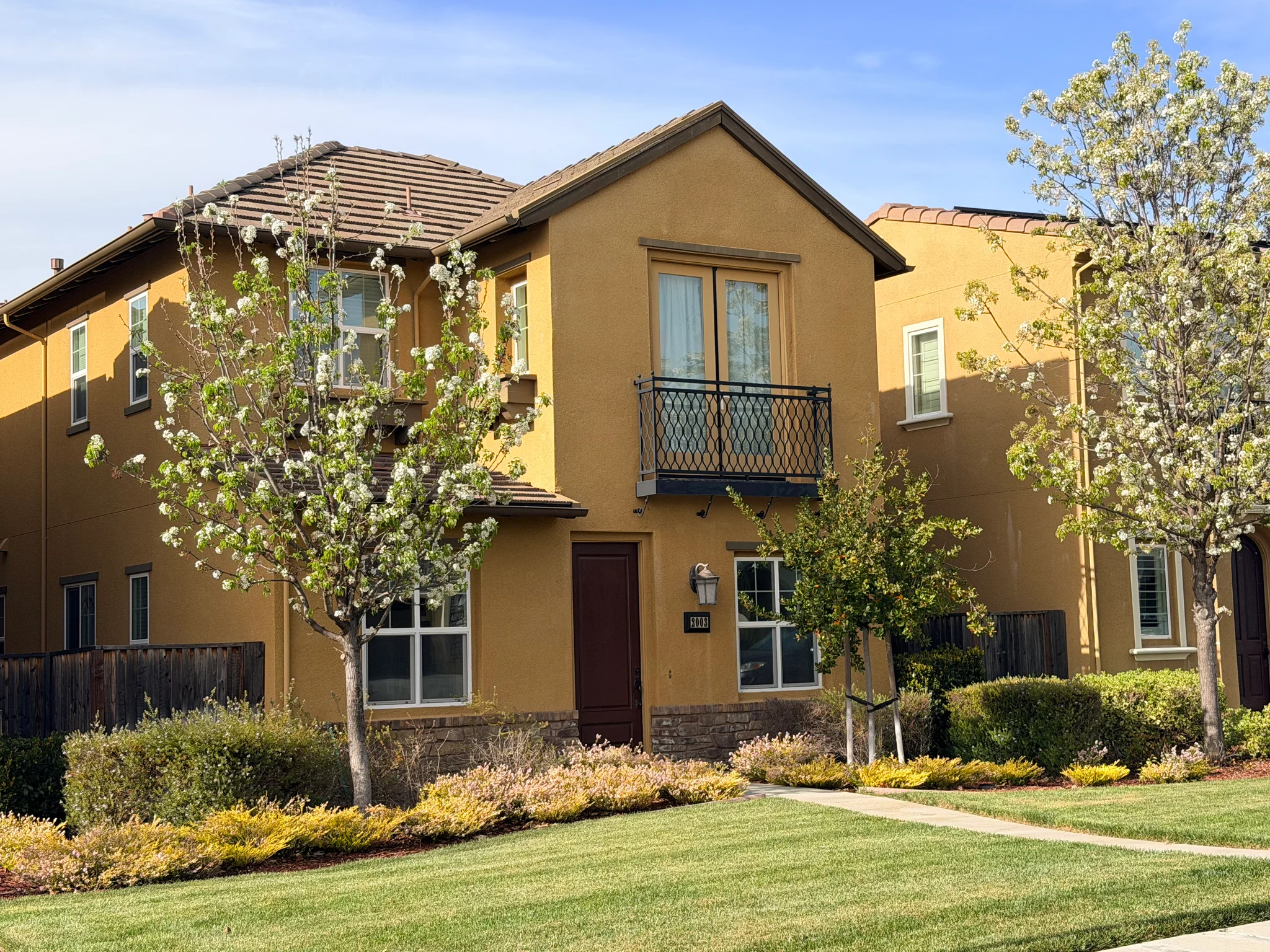 San Ramon House: 2003 Poinsettia St