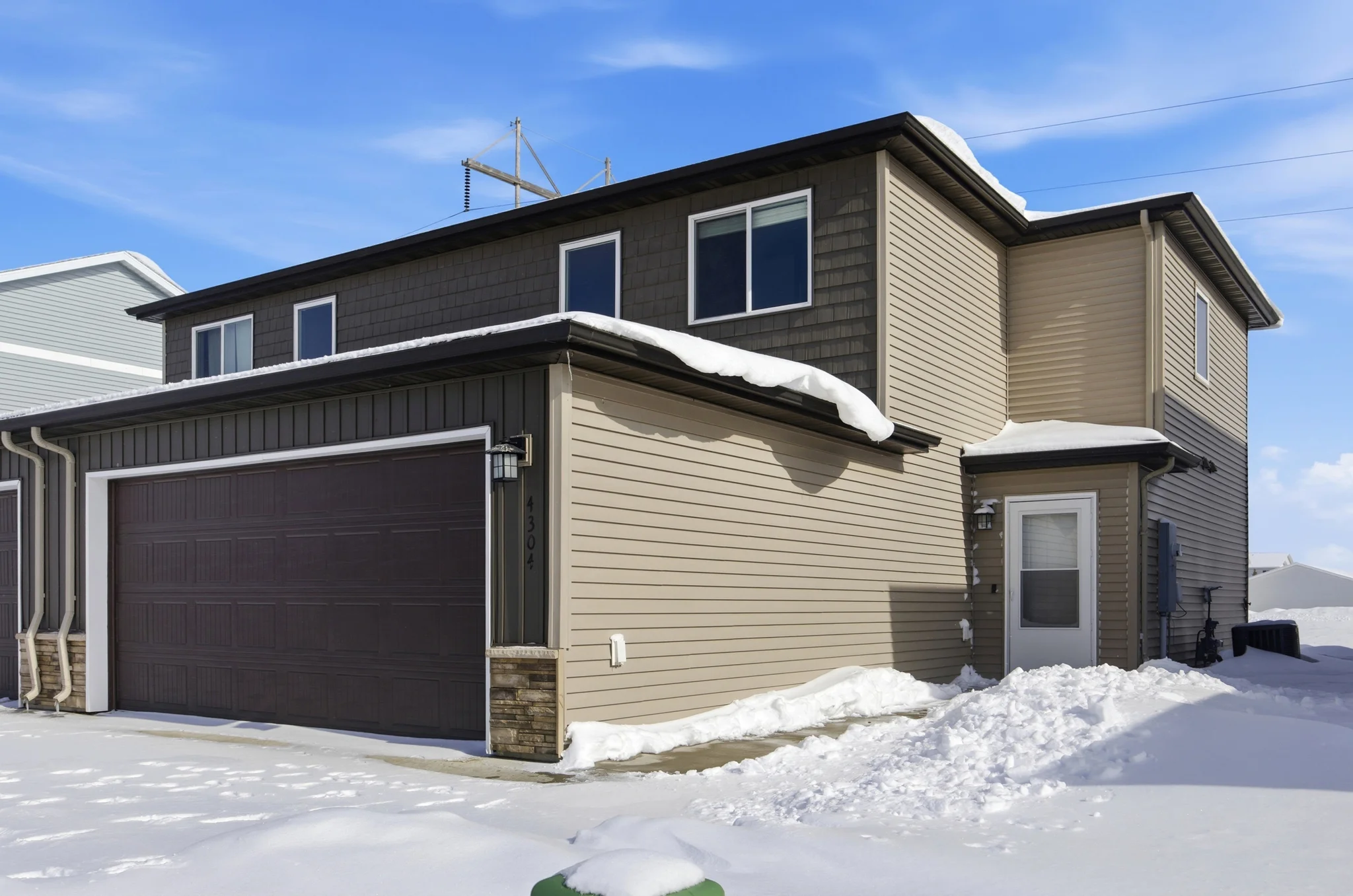 Fargo Townhome: 4304 Estate Dr S