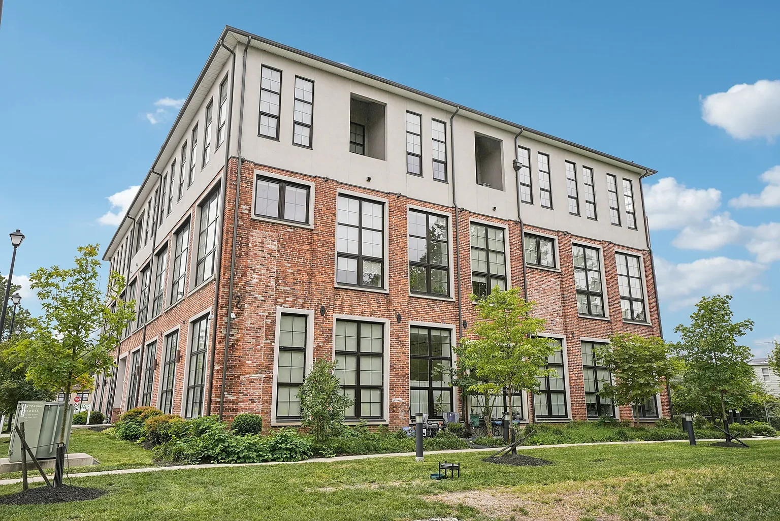 Mount Holly Apartment: 73 Washington st