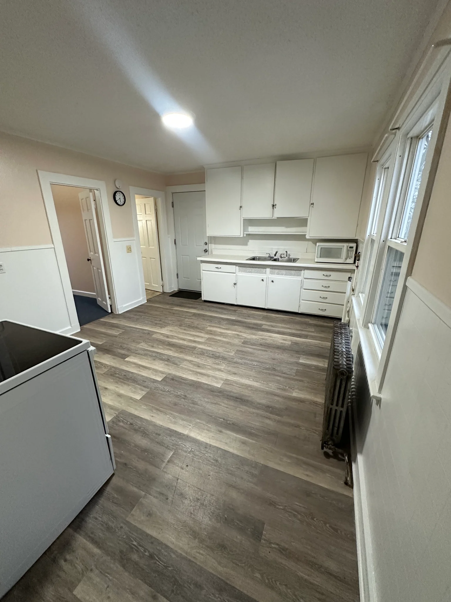 Lewiston Apartment: 57 College St