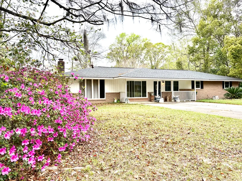 Savannah House: 1 Del Mar Cir