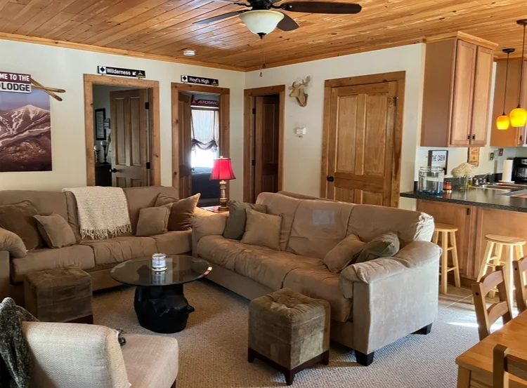 Wilmington House: 5873 Rt 86