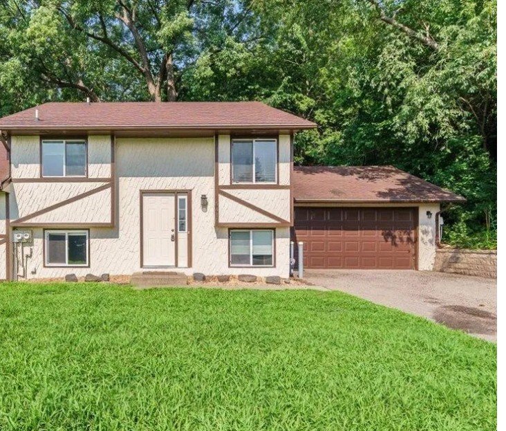 Bloomington Multiplex: 5410 W Old Shakopee Cir