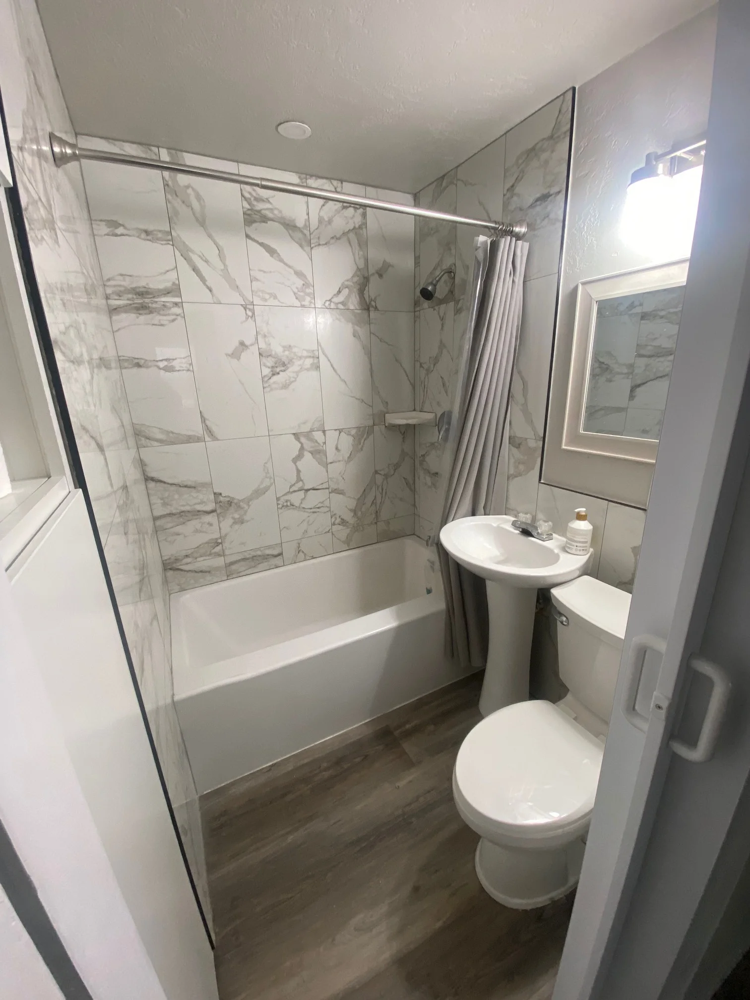 Kennewick House: 1350 S Washington St