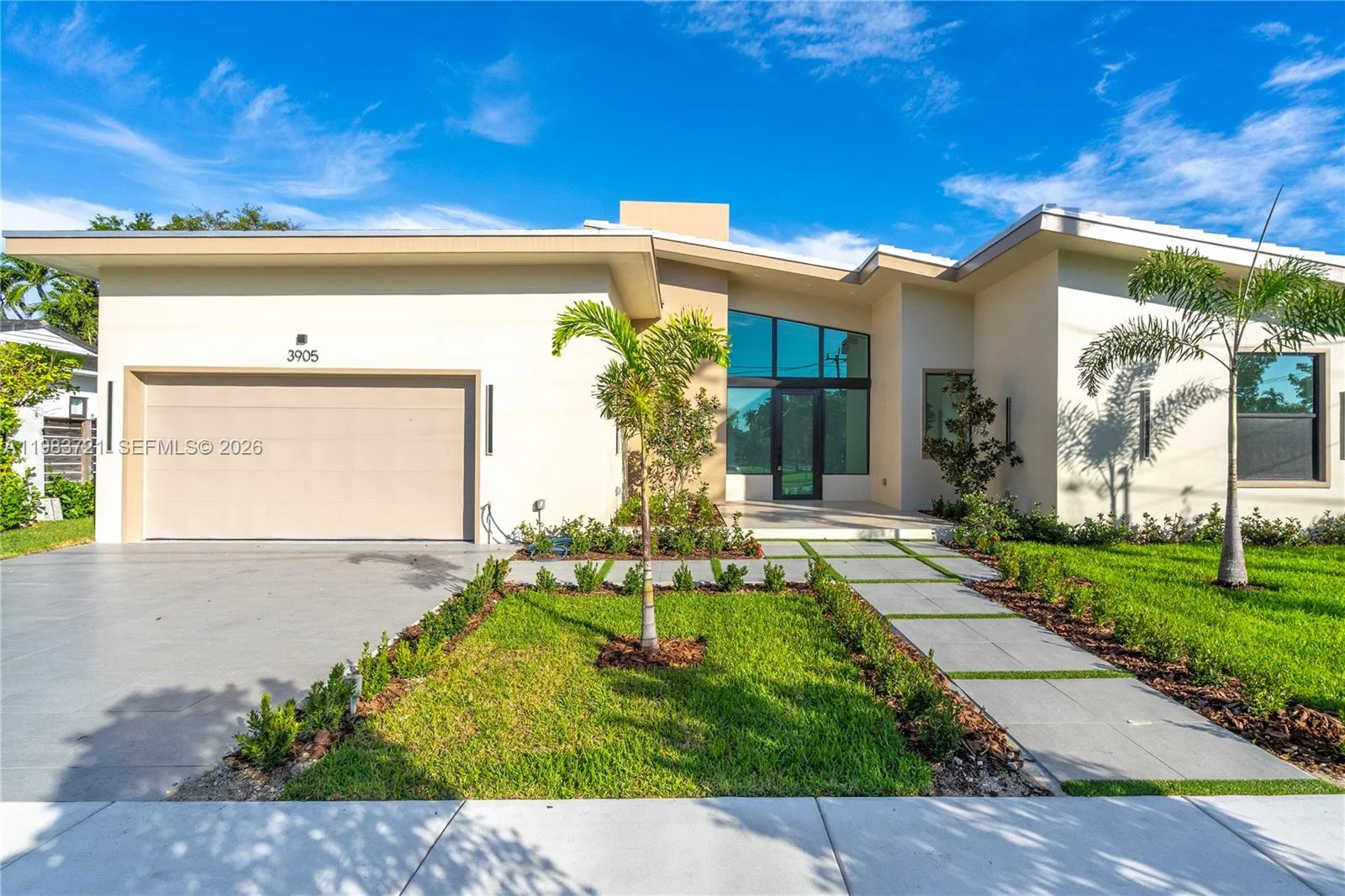 Coral Gables House: 3905 SW 5th st