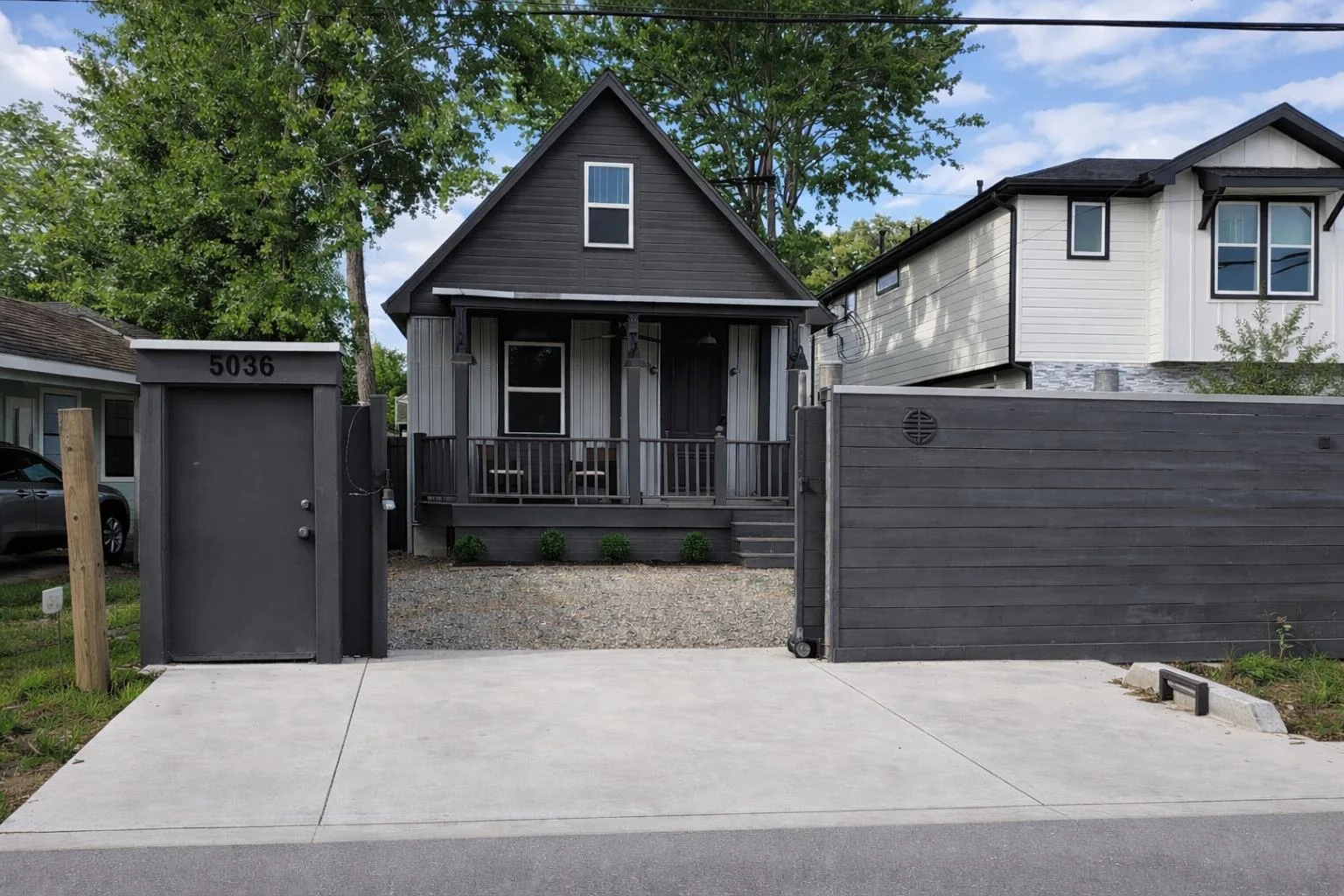 Houston House: 5036 Golden Forest Drive