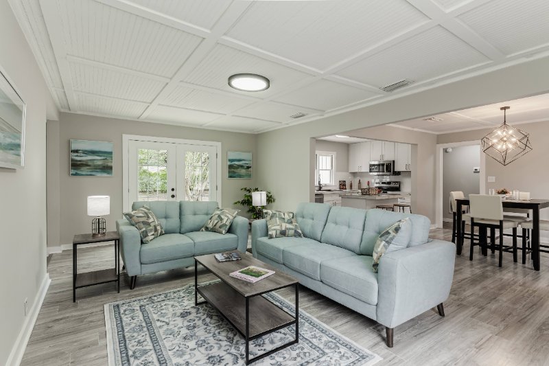 Saraland House: 510 Strange Ave