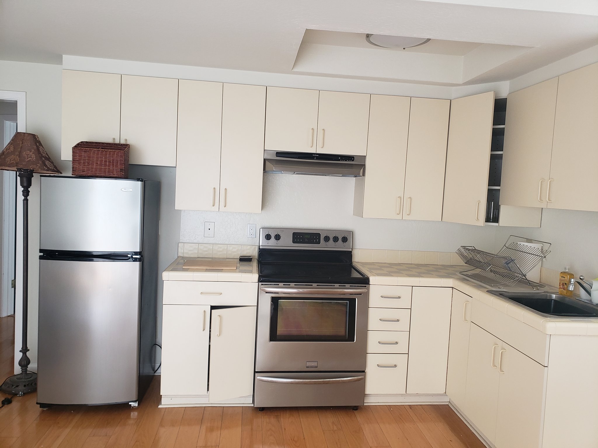 El Granada House: 962 Ferdinand Ave