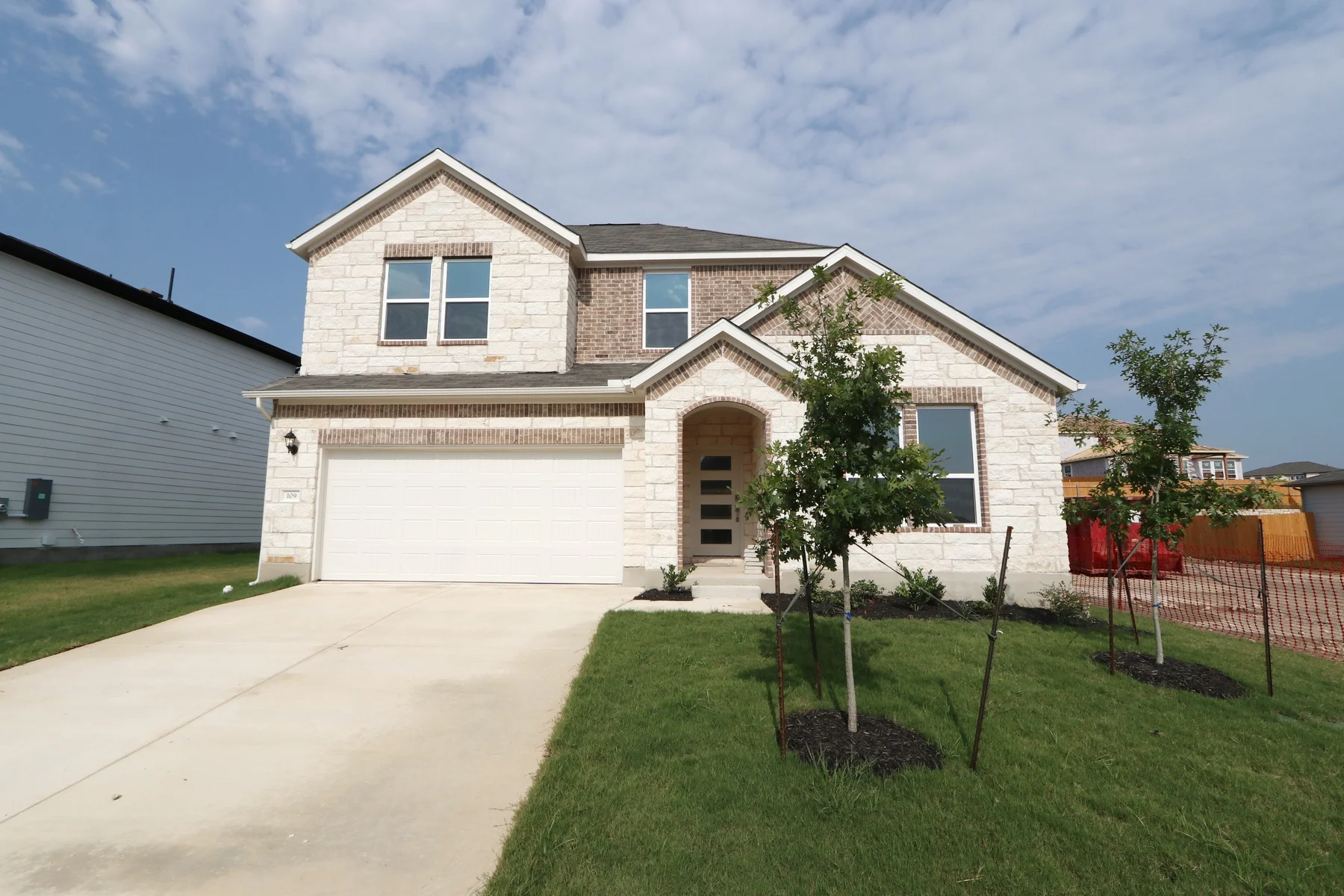 Liberty Hill House: 109 Rampart Loop