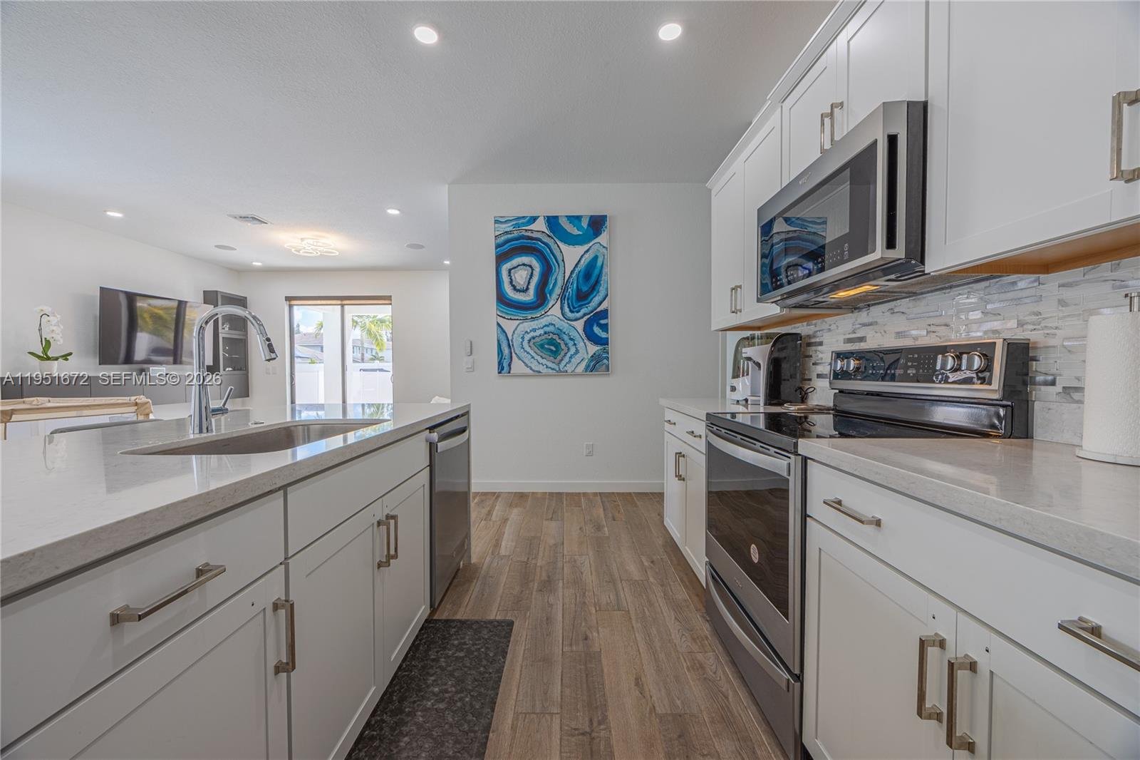 Jupiter House: 7126 Rockwood Road