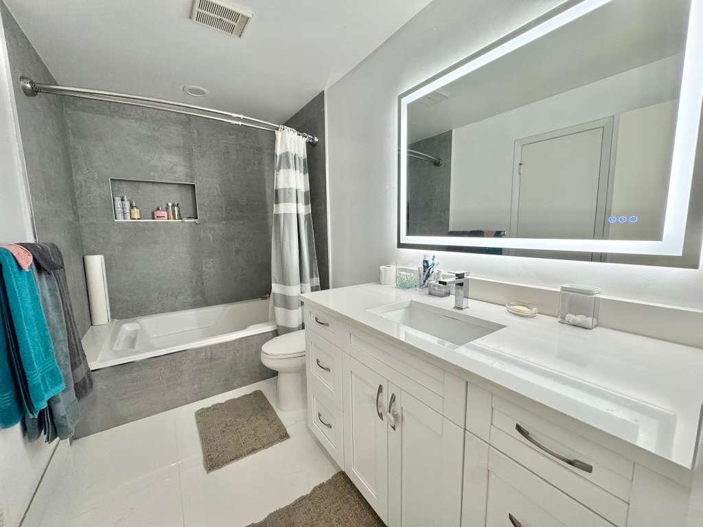 North Lauderdale Townhome: 7174 Sportsman Dr