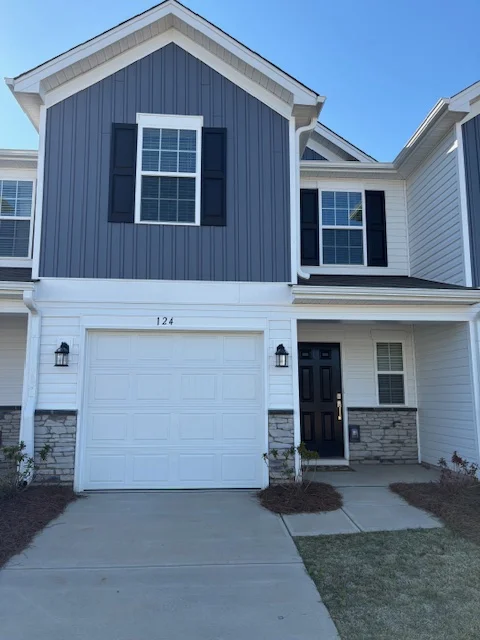 King Townhome: 124 Plumtree Ct.