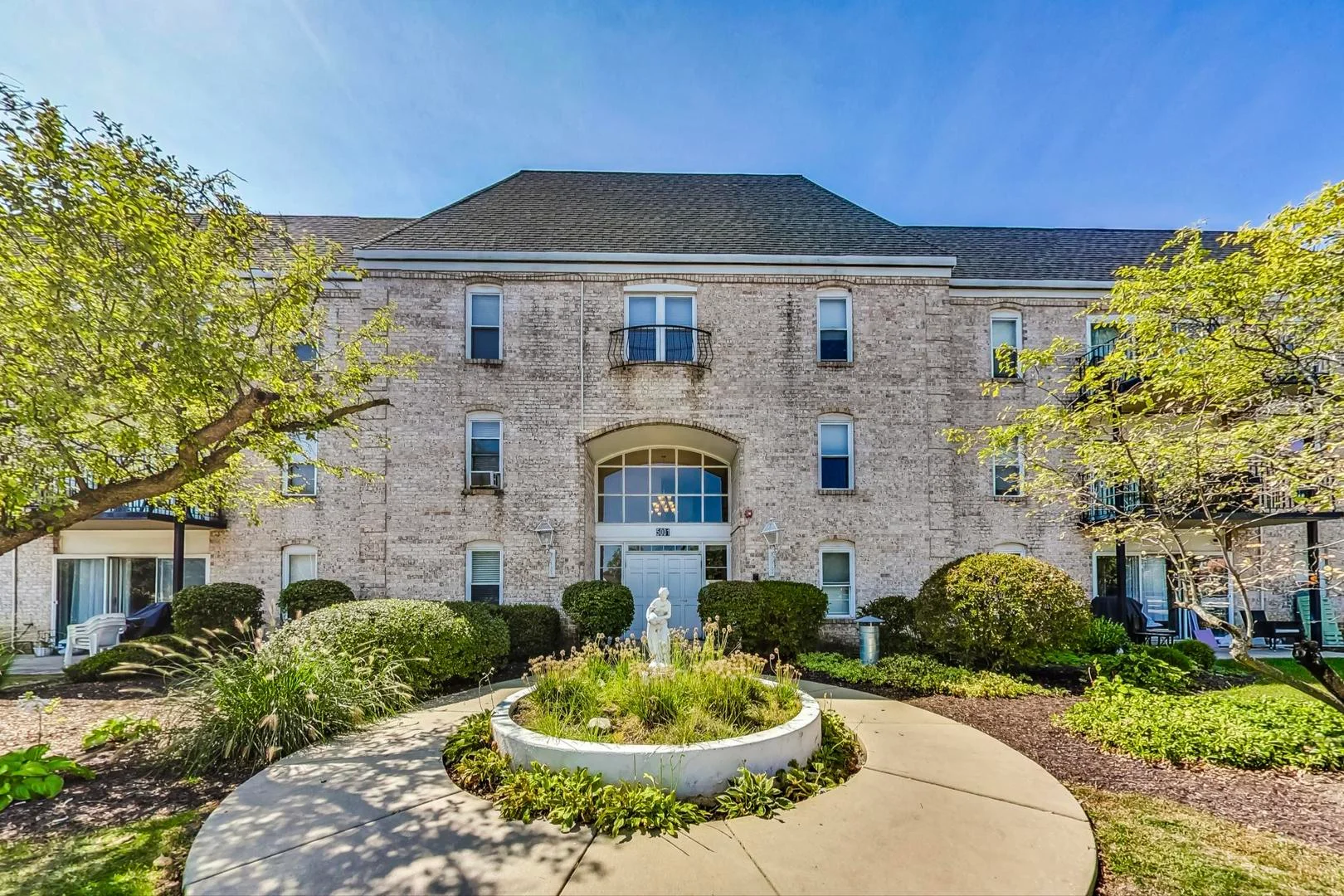 Rolling Meadows Condo: 5001 Carriage Way Drive