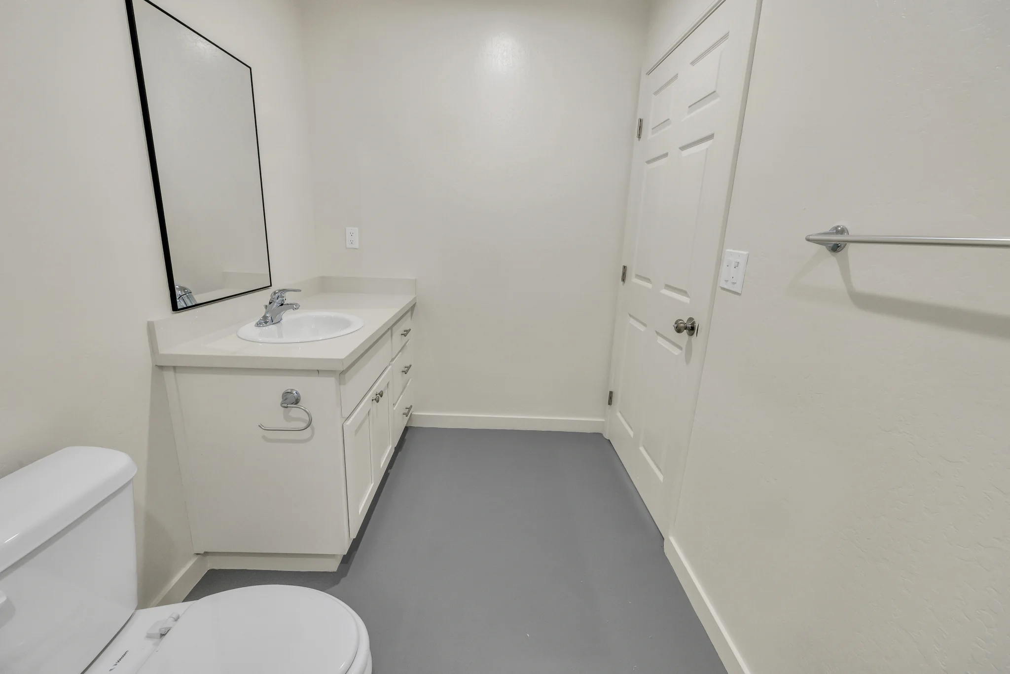 Ridgecrest Multiplex: 1340 W Mariposa Ave