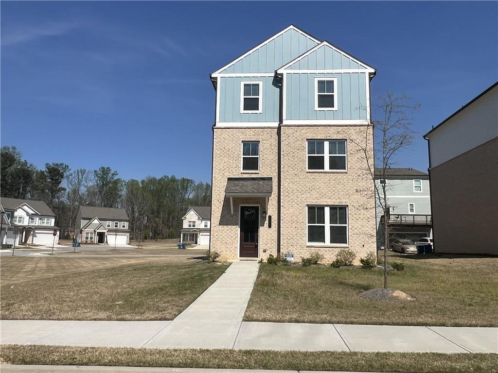 Lawrenceville House: 2520 Whistler Way NE