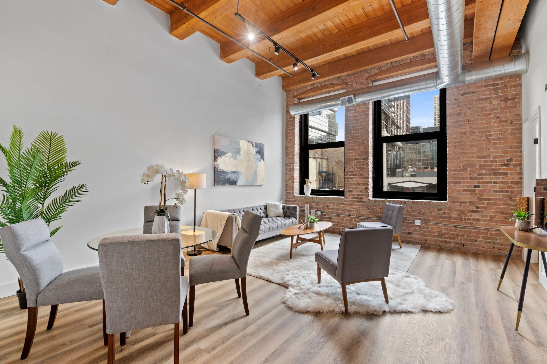 Chicago Condo: 183 W Ohio St