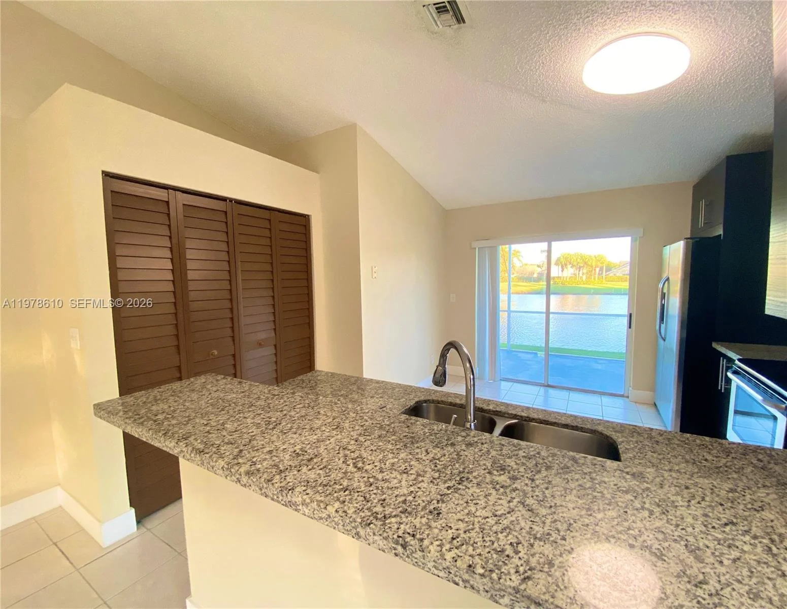 PEMBROKE PINES Townhome: 611 NW 208th Cir