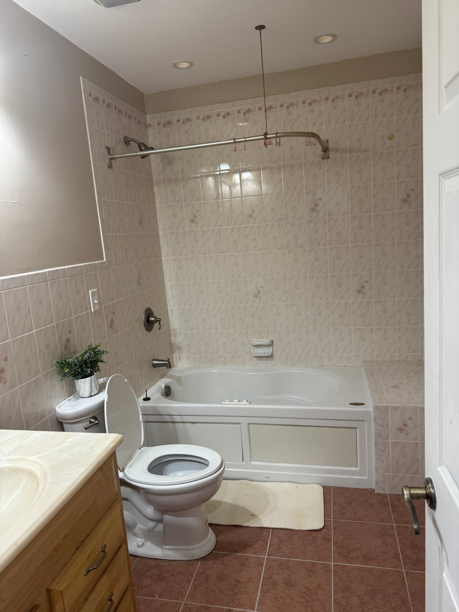 Middletown House: 103 Trupenny Turn