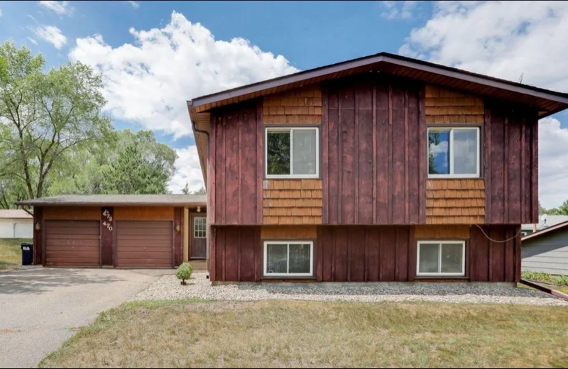 Prescott Multiplex: 472 Lawrence St