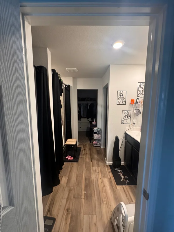 Jarrell House: 642 Wyatt Way