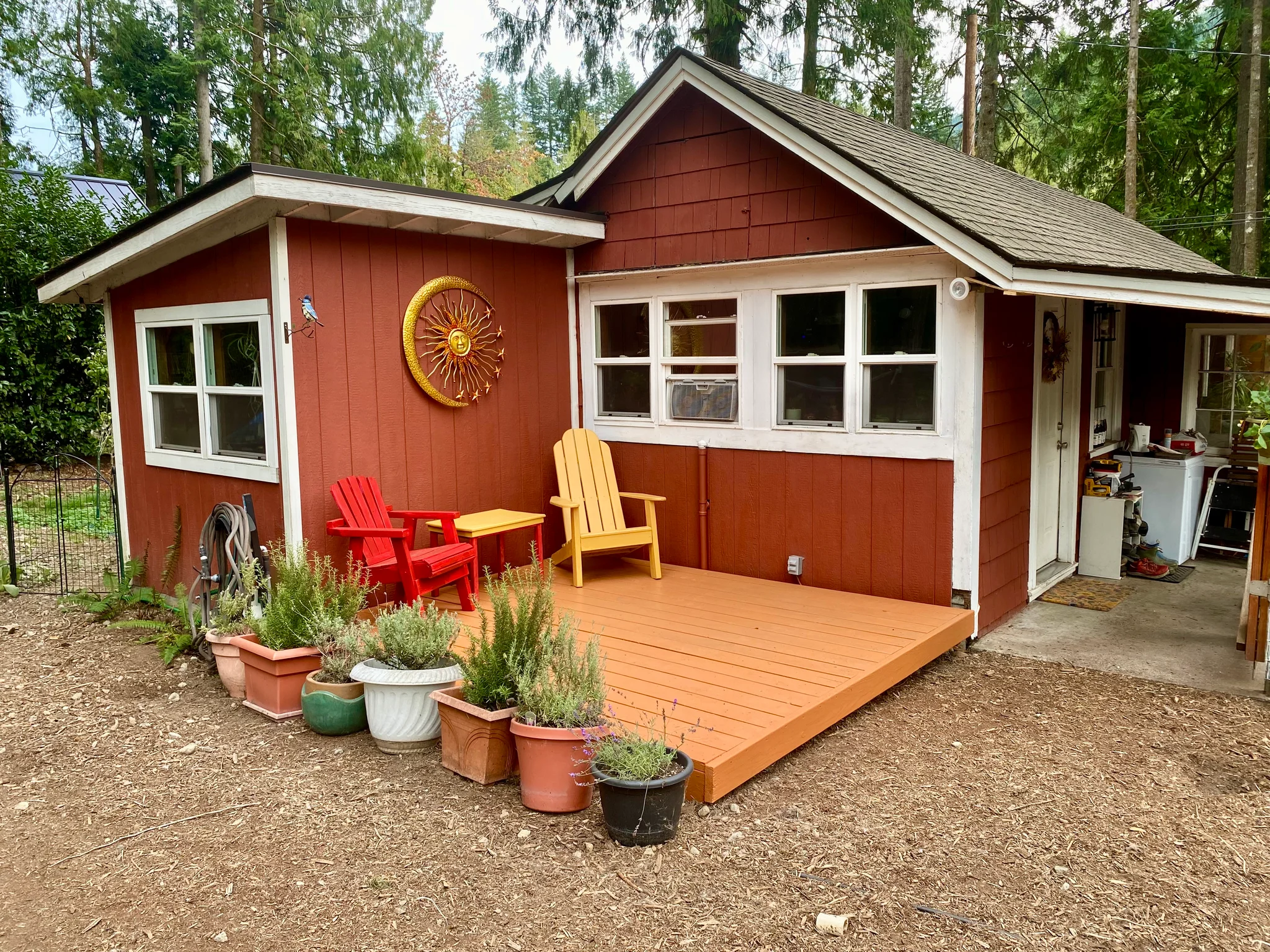 Sandy House: 58801 SE Cabin Ln