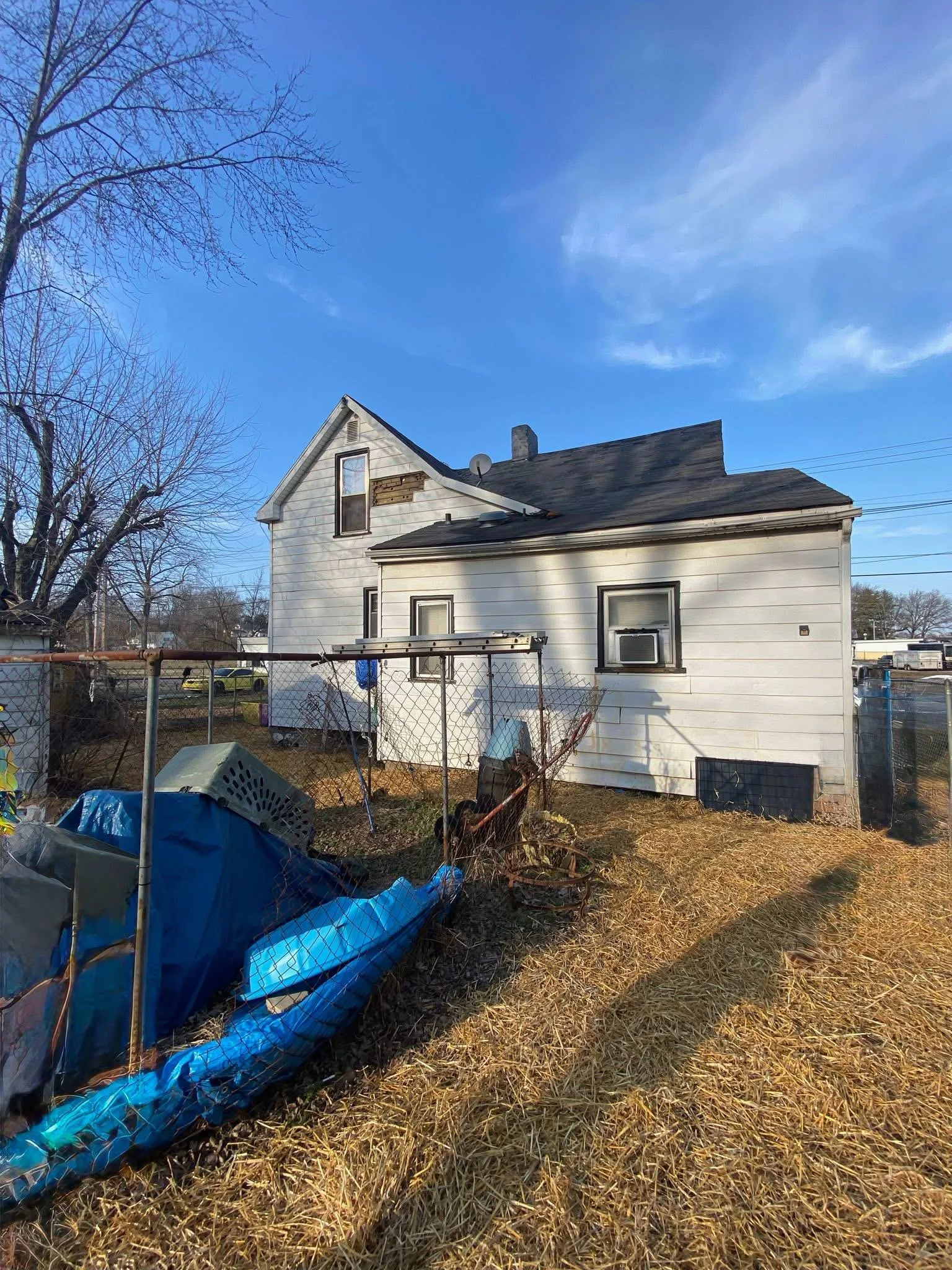 Belleville House: 618 W Monroe St