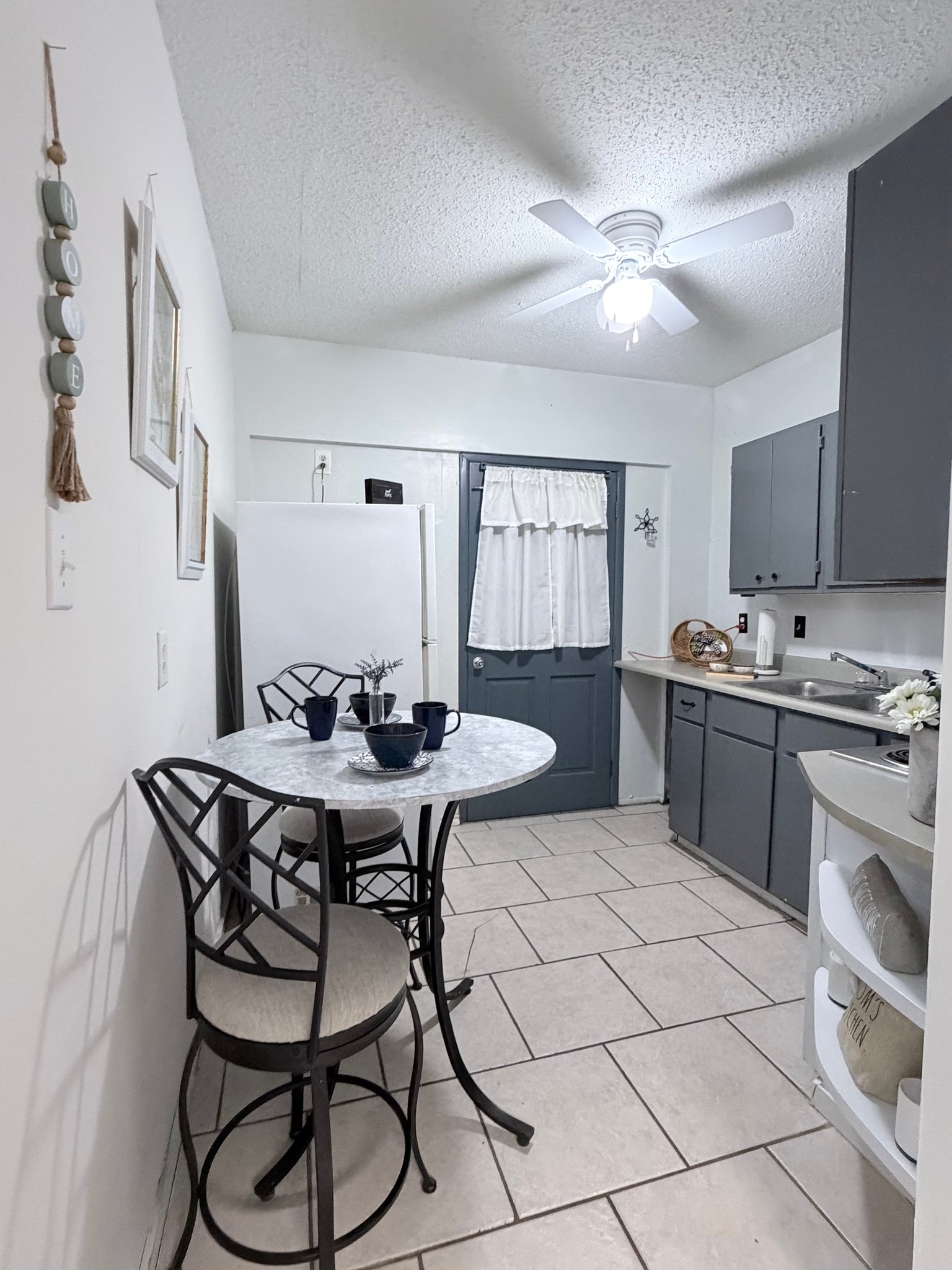 San Antonio Apartment: 7418 Meadow Cliff St
