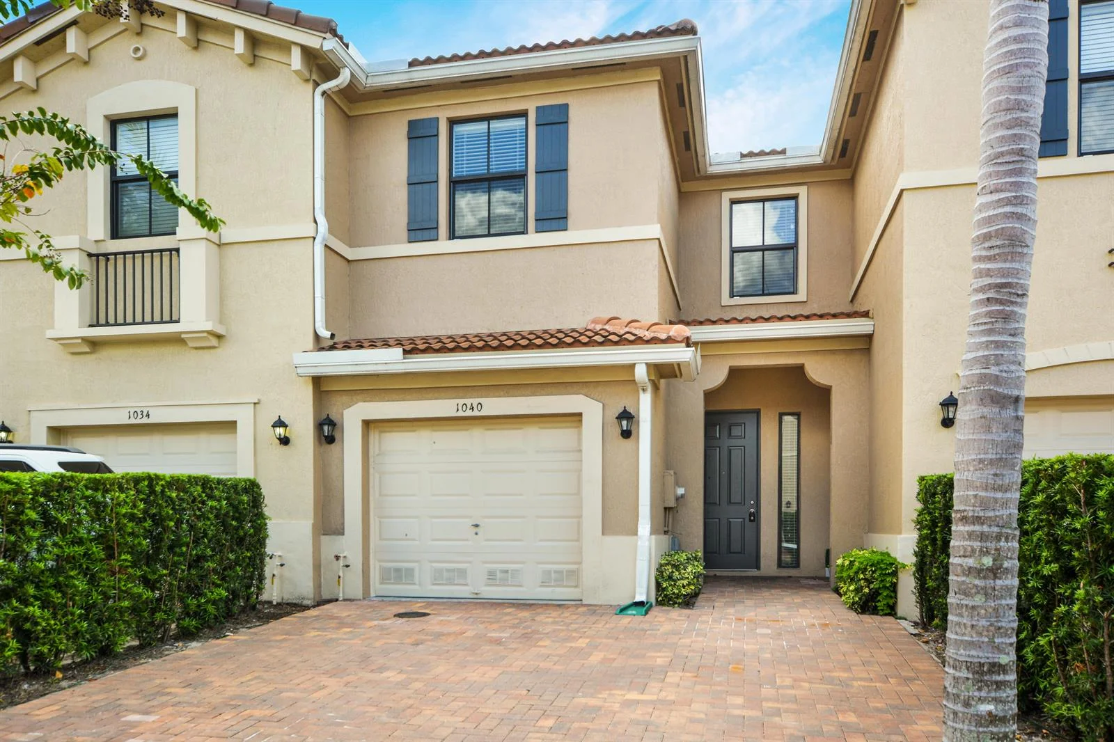 Pompano Beach Townhome: 1040 NW 33rd Ct
