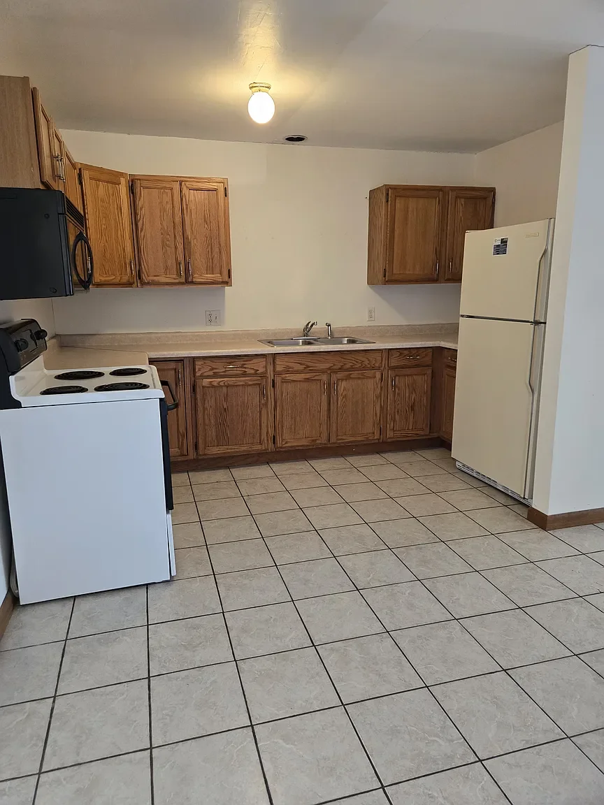 Manteno Apartment: 316 S Walnut