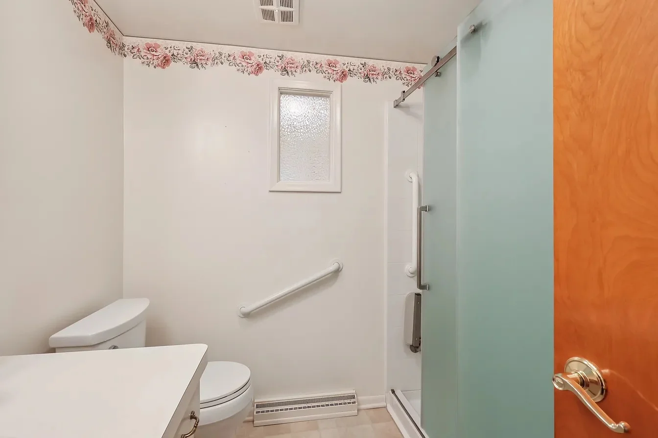 Lake Alfred House: 808 James Way,