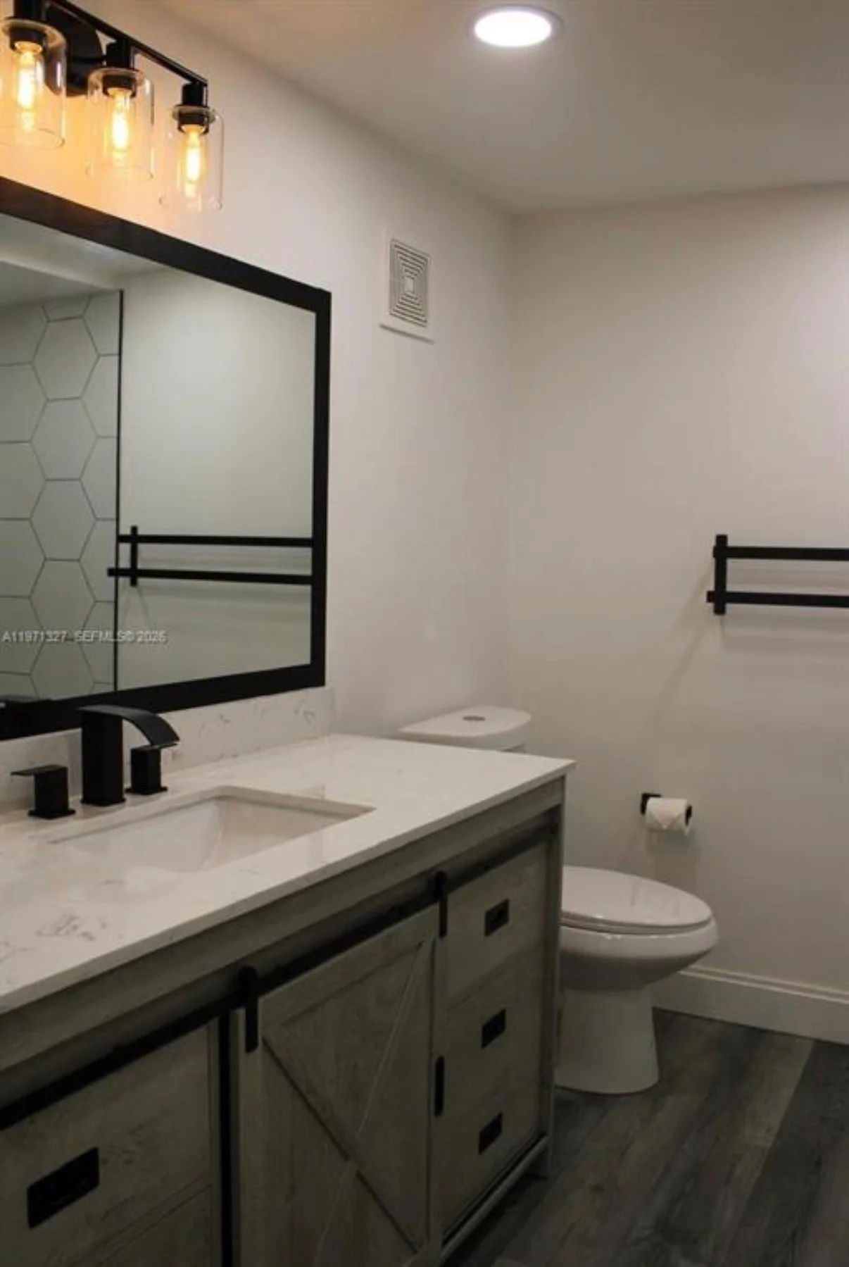 Weston Condo: 210 Lakeview Dr